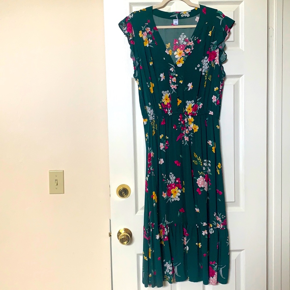 Old Navy Green Floral Midi dress
